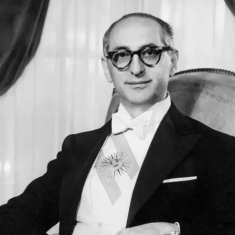 Arturo Frondizi